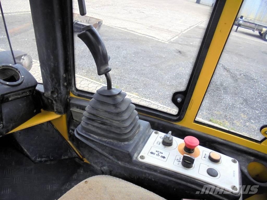Bomag BW 211 D-4 Vienvalča grunts veltņi