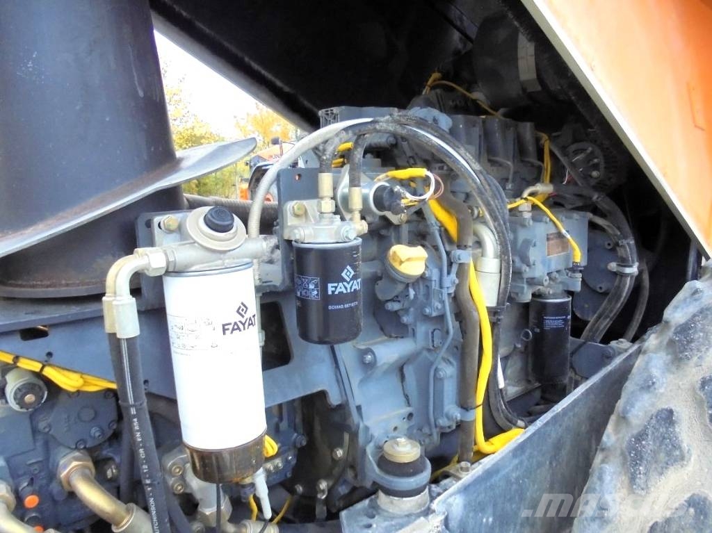Bomag BW 211 D-4 Vienvalča grunts veltņi