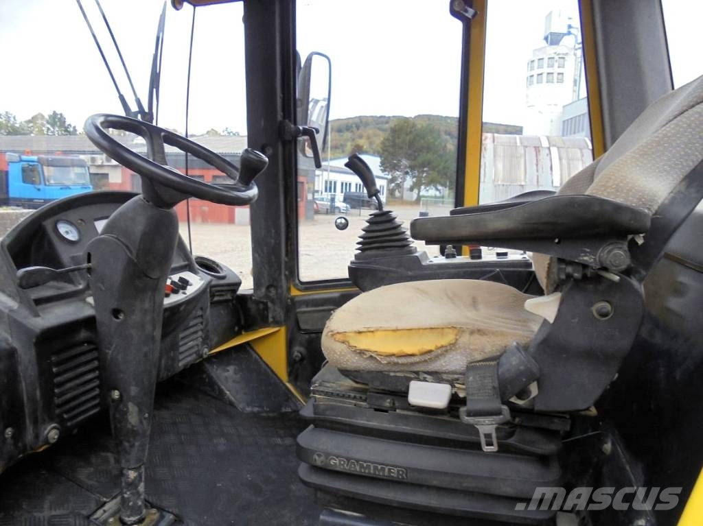 Bomag BW 211 D-4 Vienvalča grunts veltņi