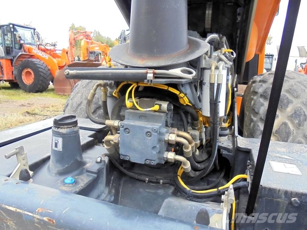 Bomag BW 211 D-4 Vienvalča grunts veltņi