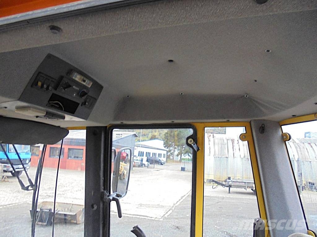 Bomag BW 211 D-4 Vienvalča grunts veltņi