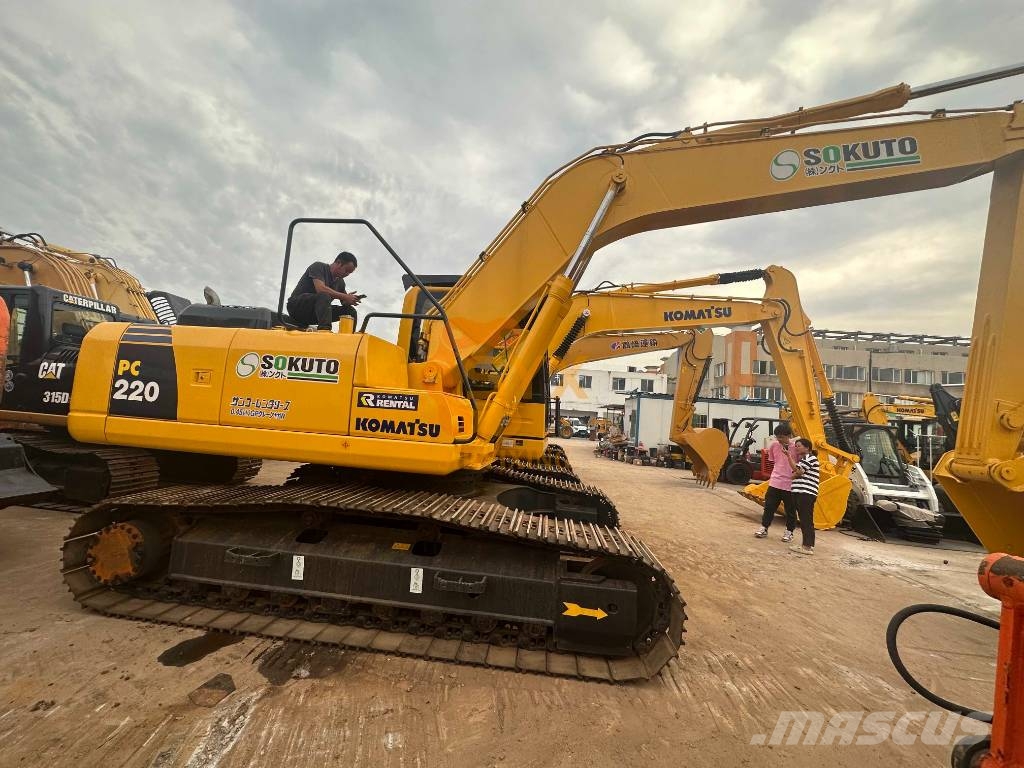 Komatsu PC 220 Gravemaskiner på larvebånd
