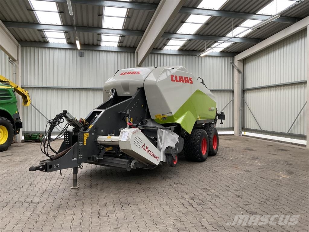 CLAAS Quadrant 3300 FC Presse quadre