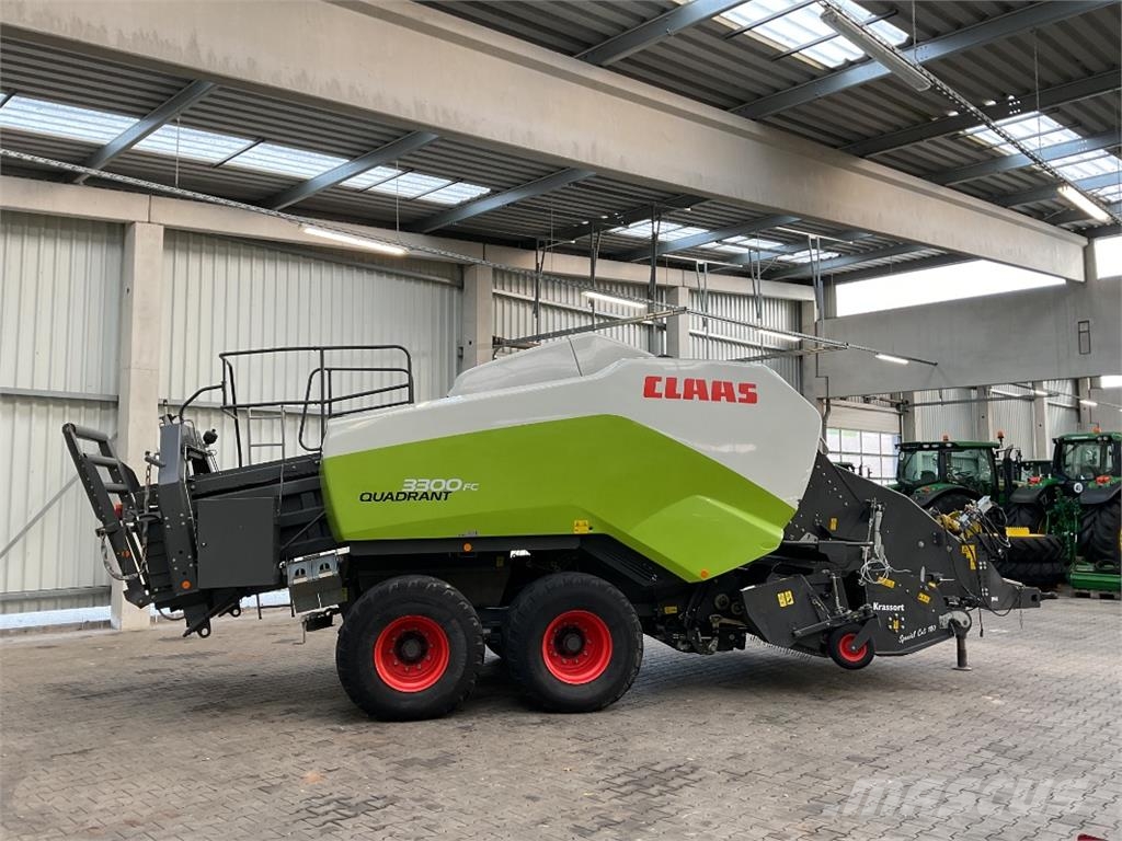 CLAAS Quadrant 3300 FC محزمات مربعة