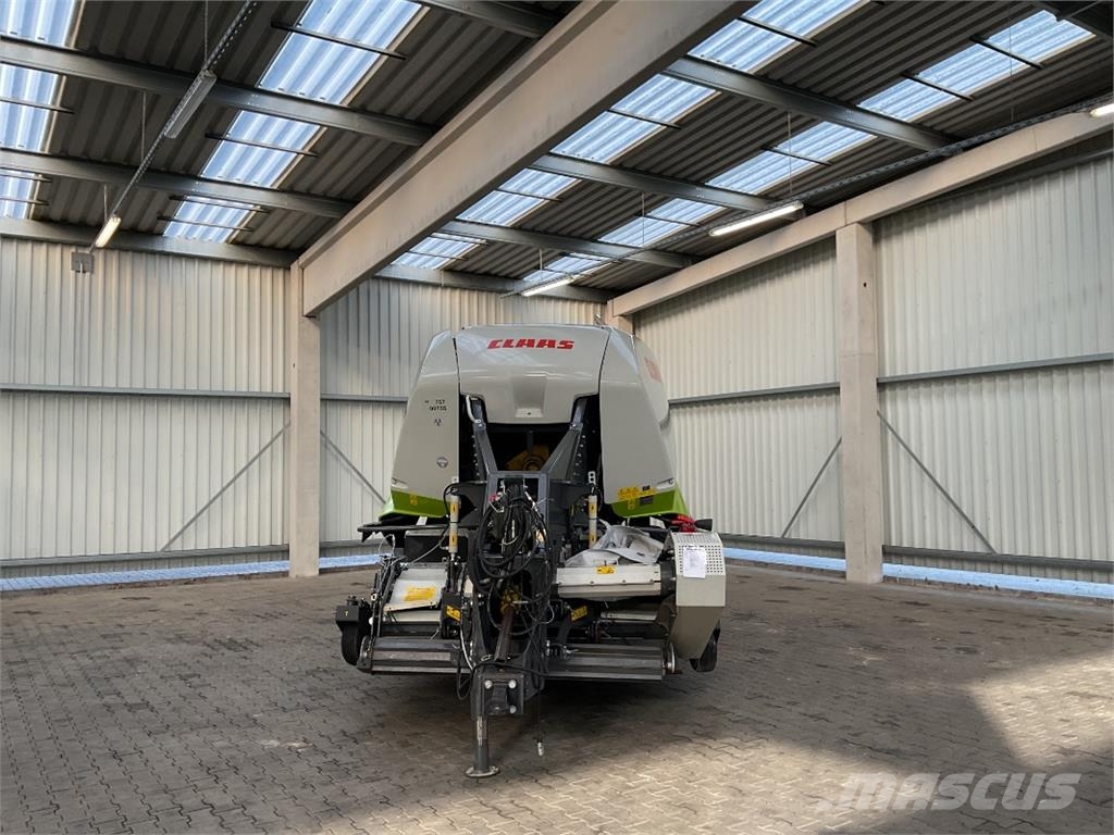 CLAAS Quadrant 3300 FC محزمات مربعة