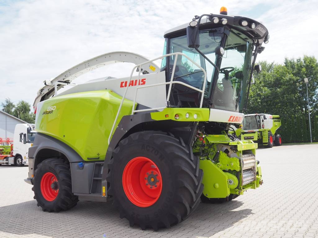 CLAAS Jaguar 850 Самоходни фуражири