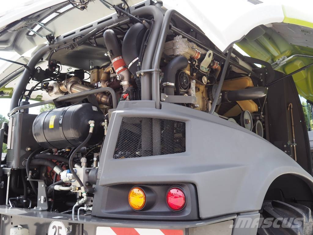 CLAAS Jaguar 850 Самоходни фуражири