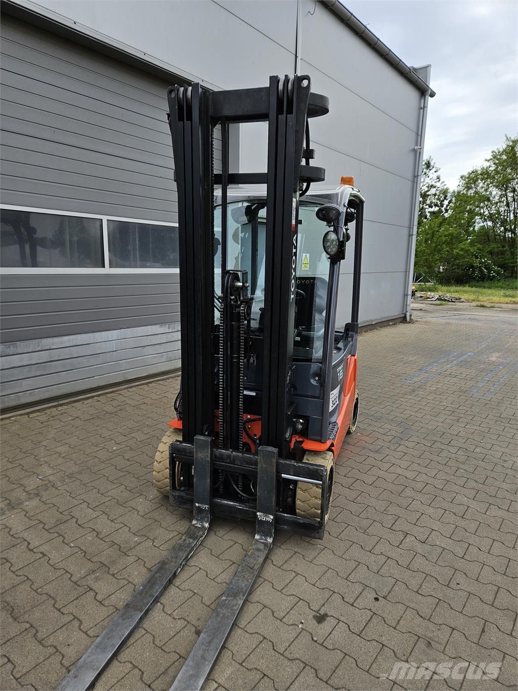 Toyota 8FBM16T Electric forklifts