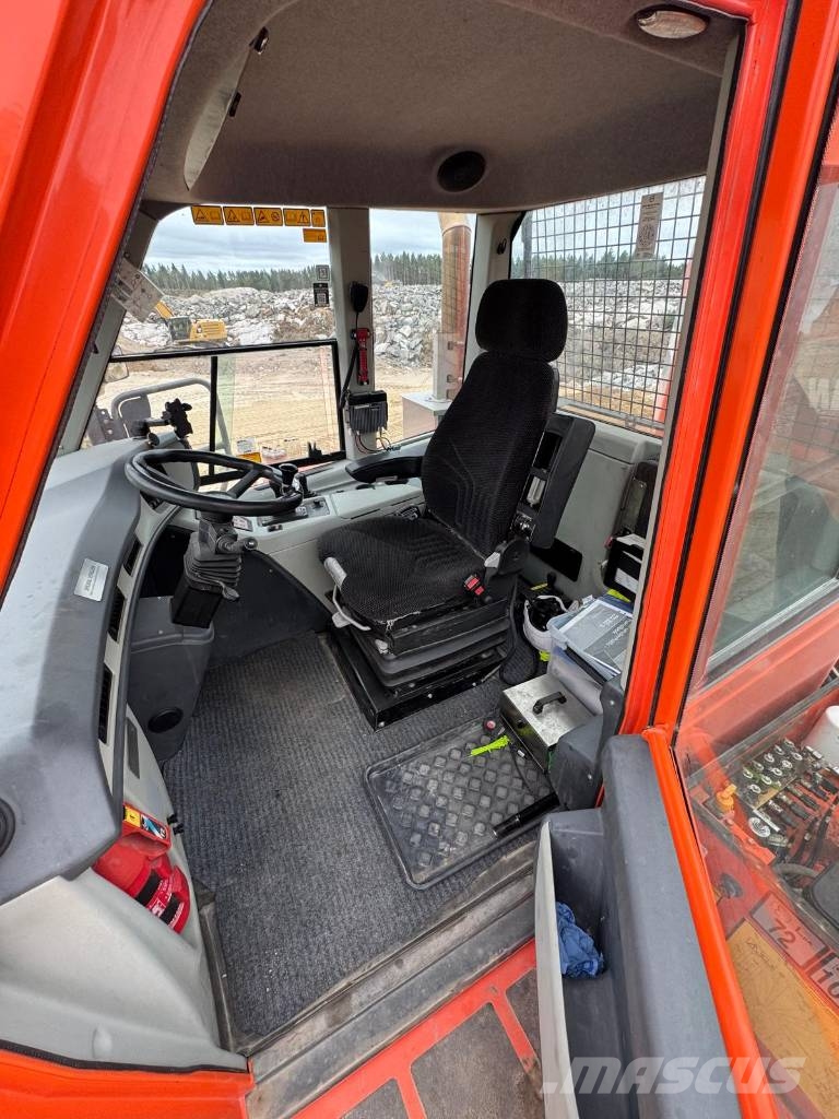 Doosan DA 40 ساحبات مفصلية