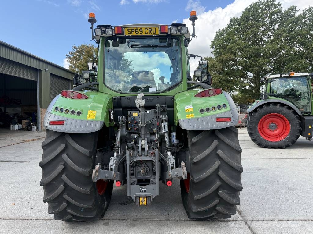 Fendt 720 Profi الجرارات