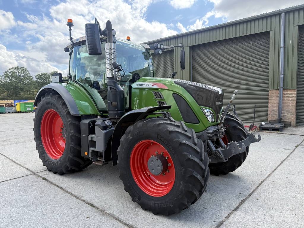 Fendt 720 Profi الجرارات