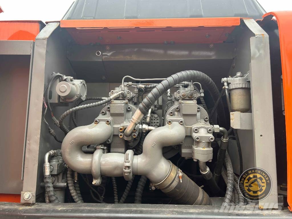 Hitachi ZAXIS350 Gravemaskiner på larvebånd