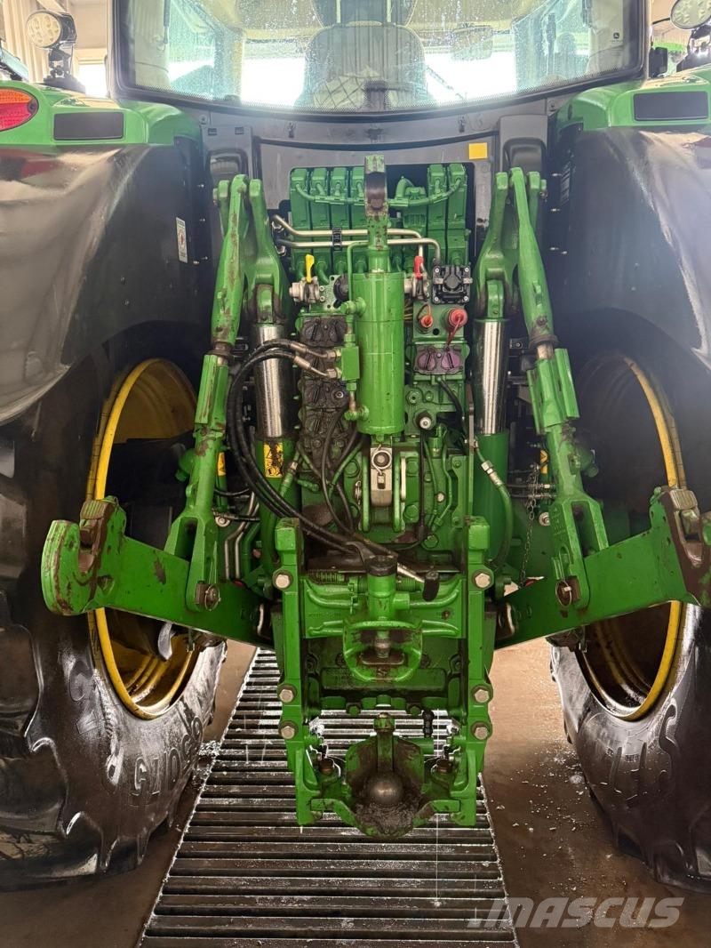 John Deere 6215R Tratores Agrícolas usados