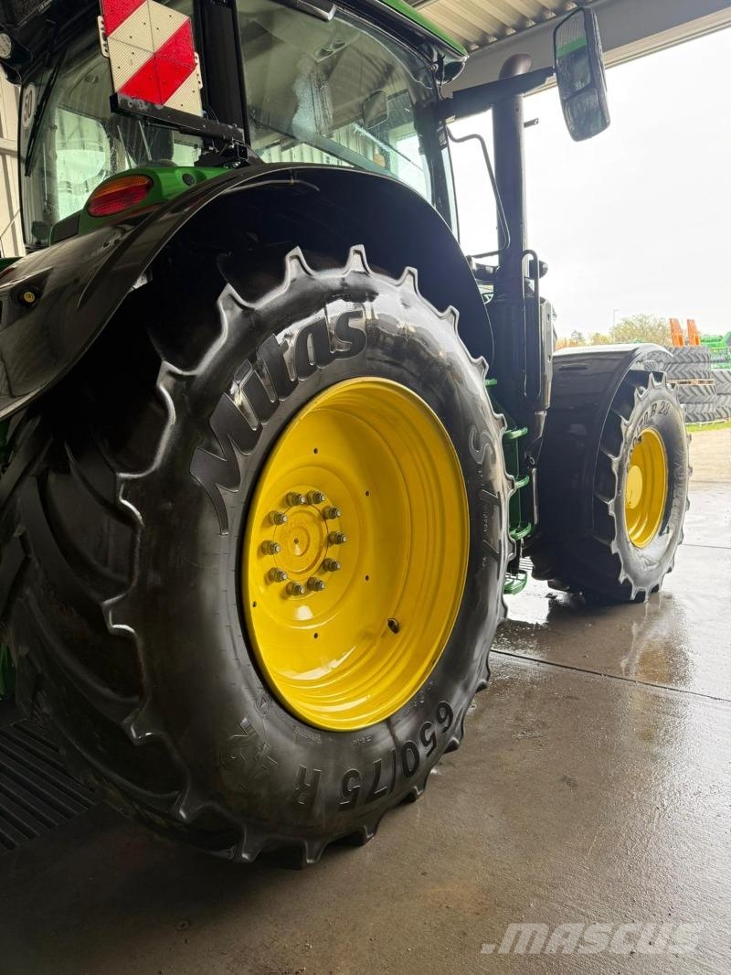 John Deere 6215R Tratores Agrícolas usados