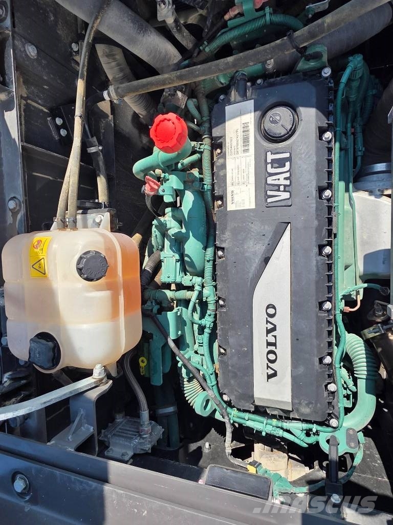 Volvo EC 300 EL Säljes/For Sale حفارات زحافة