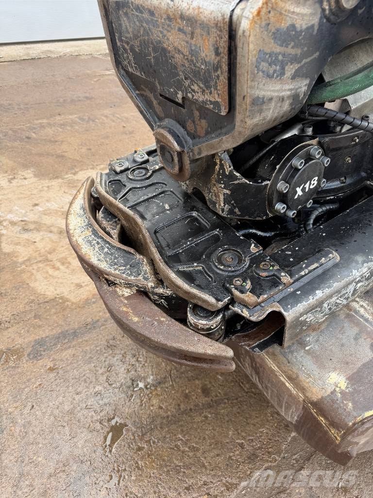 Volvo EWR 170 E mit vollhydr. Tiltrotator Mobilbagger
