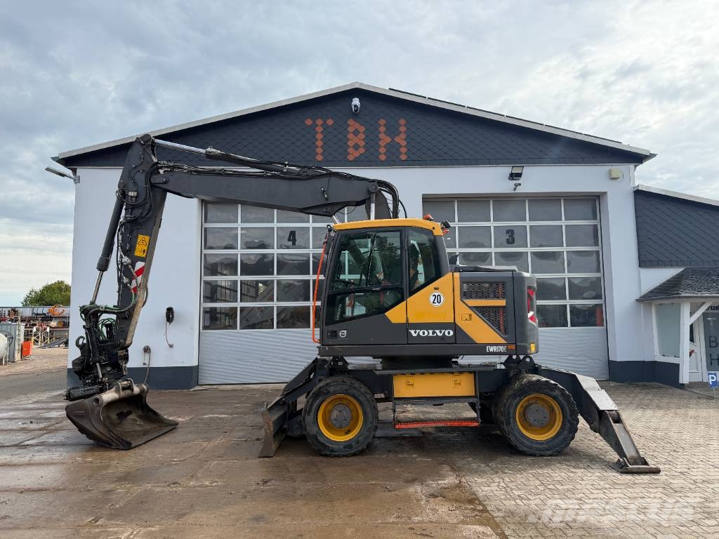 Volvo EWR 170 E mit vollhydr. Tiltrotator Mobilbagger