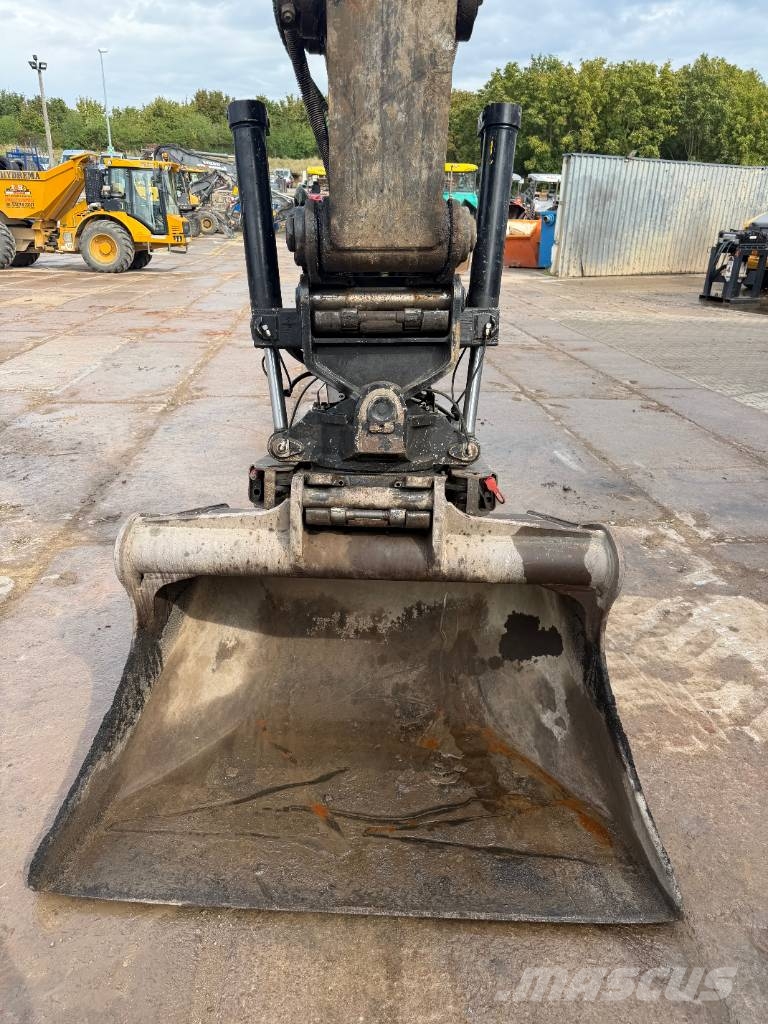 Volvo EWR 170 E mit vollhydr. Tiltrotator Mobilbagger