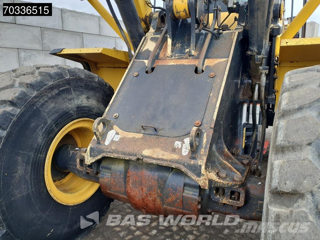 Komatsu WA470 -6 Kolesni nakladalci