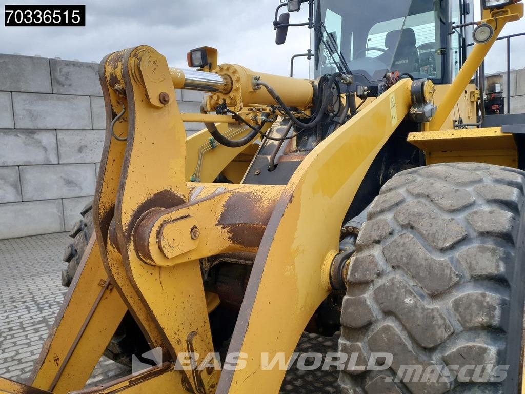 Komatsu WA470 -6 Kolesni nakladalci
