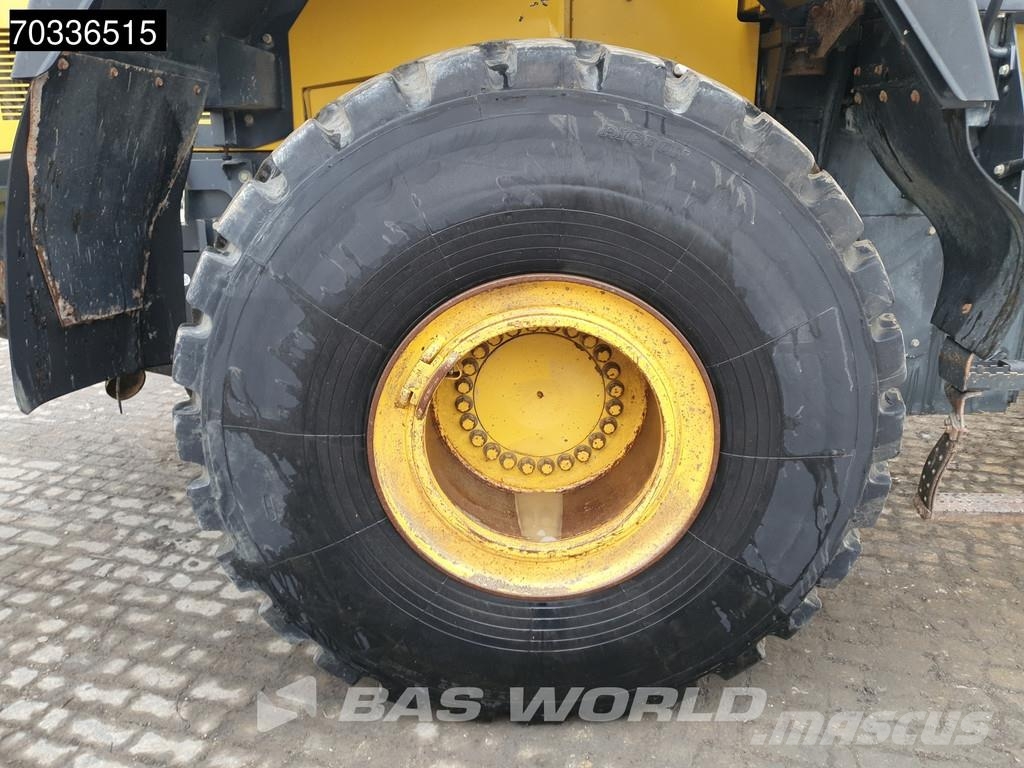 Komatsu WA470 -6 Kolesni nakladalci