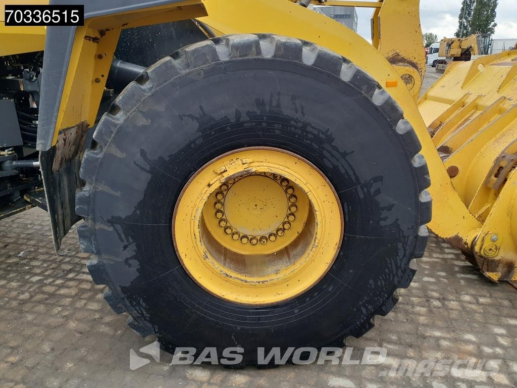 Komatsu WA470 -6 Kolesni nakladalci