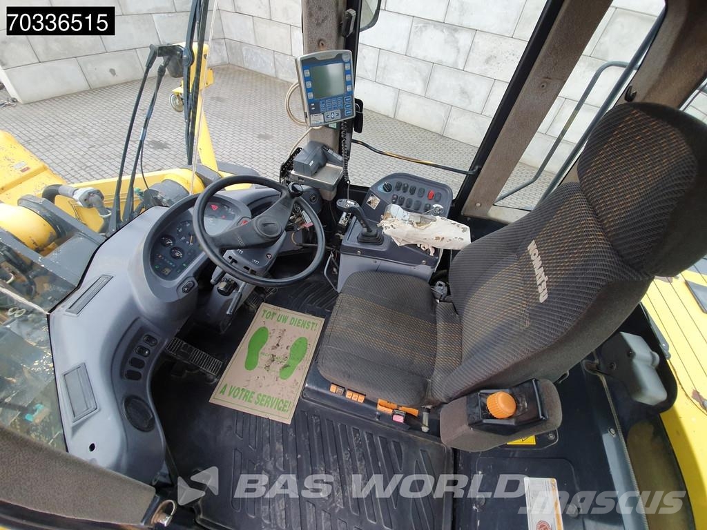 Komatsu WA470 -6 Kolesni nakladalci