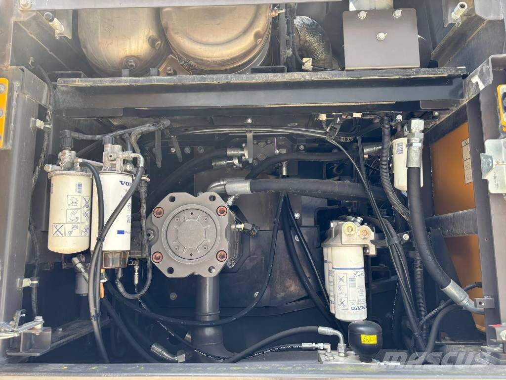 Volvo EC 380 EN L Telakaivukoneet