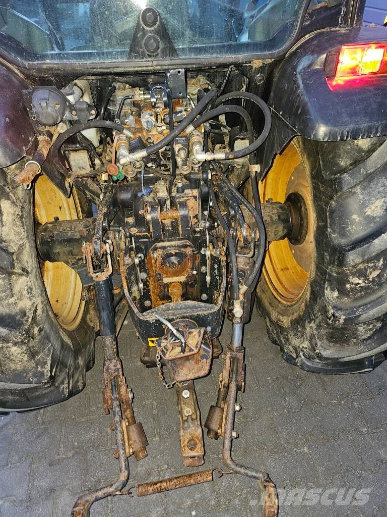 New Holland TN 85 F A Traktorer