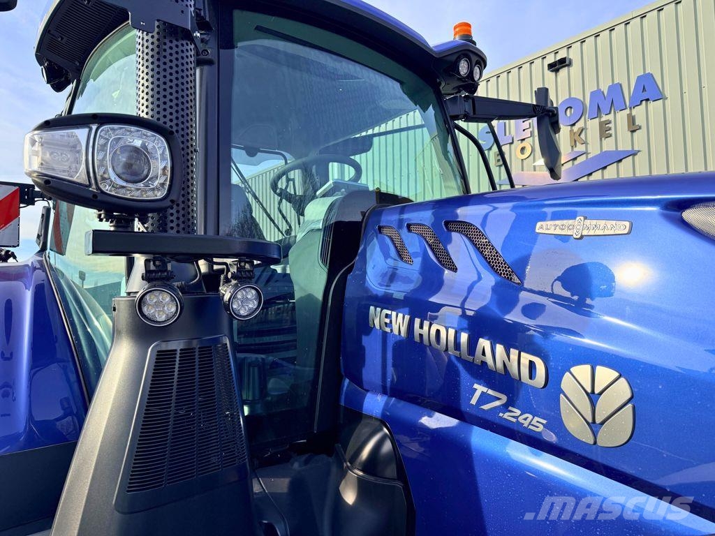New Holland T7.245AC New Gen Blue Power الجرارات