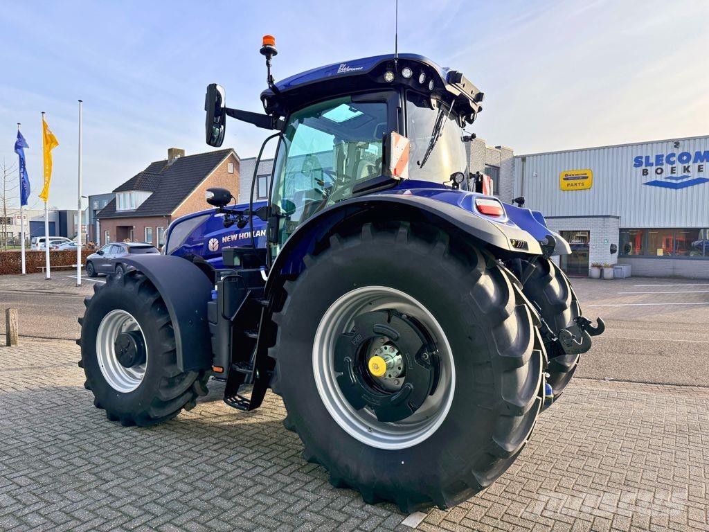 New Holland T7.245AC New Gen Blue Power الجرارات