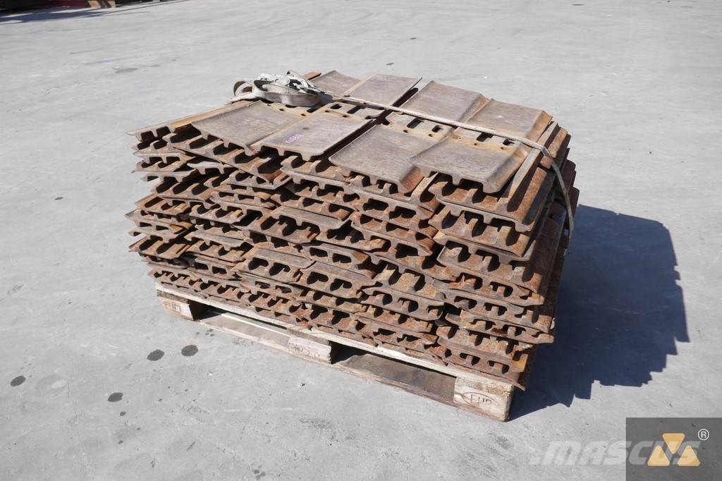 CAT 325 Trackshoes Banden, wielen en velgen