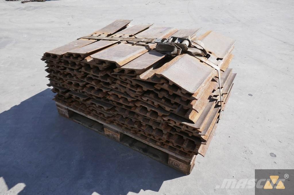 CAT 325 Trackshoes Banden, wielen en velgen