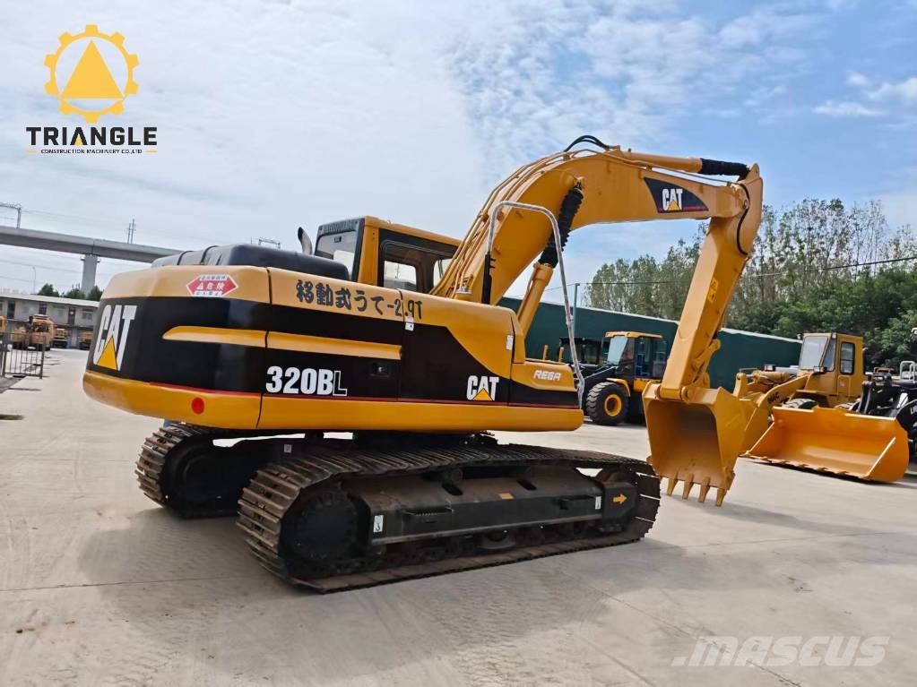 CAT 320 B L Gravemaskiner på larvebånd