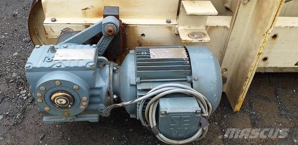 Steinert Separator elektromagnetyczny | Electromagnetic Sortieranlage / Abfallsortieranlage