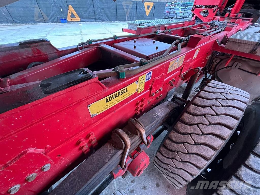 Scania R 520 8x4 RETARDER / FULL STEEL / BOX L=5565 mm Kiperi kamioni