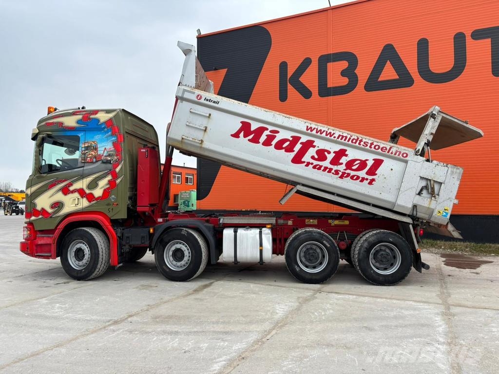 Scania R 520 8x4 RETARDER / FULL STEEL / BOX L=5565 mm Kiperi kamioni