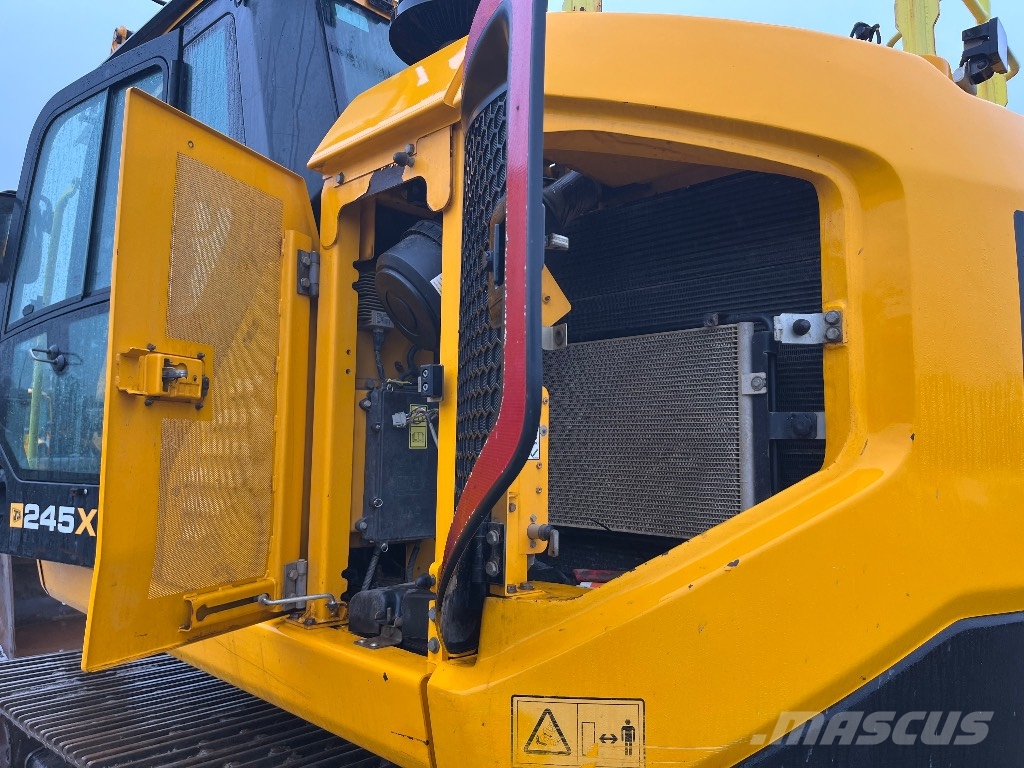JCB 245 XLR Rupsgraafmachines