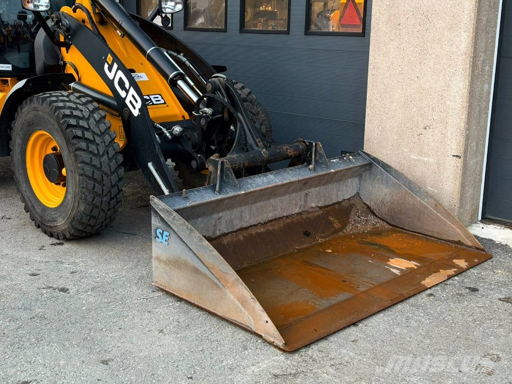 JCB 409 / Aurasähkö / Rasvari / 40km/h / Maakauha / Radlader