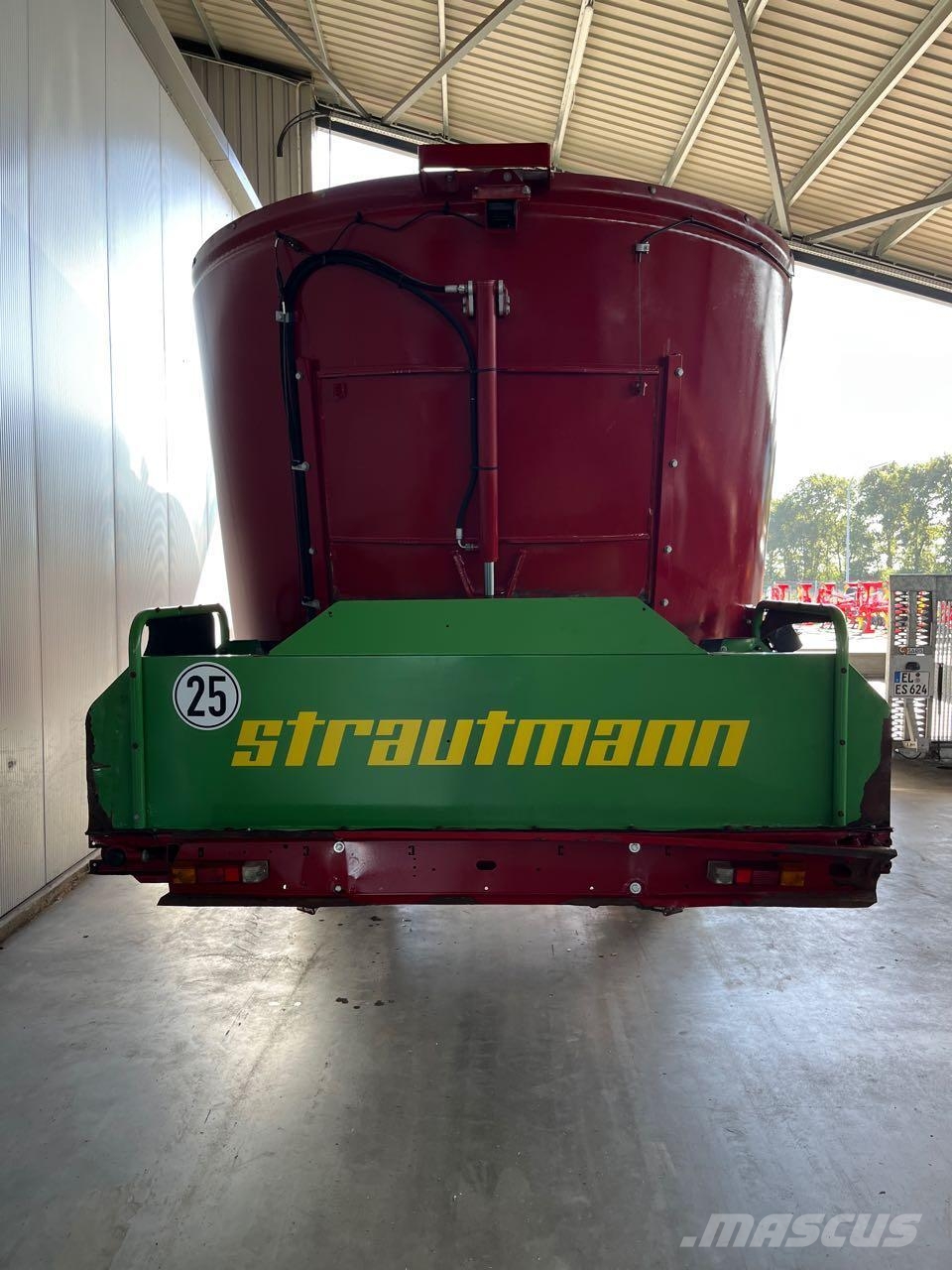 Strautmann Verti-Mix 2401 Doubl Mešalne hranilnice