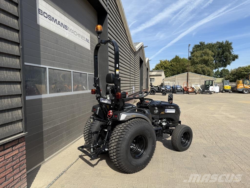 Solis 26 HST minitractor NIEUW BLACK EDITION hoge gazonb Traktory