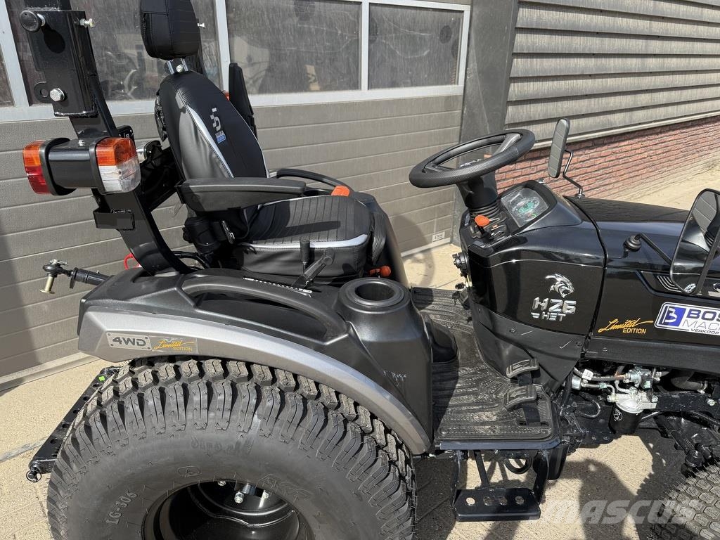 Solis 26 HST minitractor NIEUW BLACK EDITION hoge gazonb Traktory