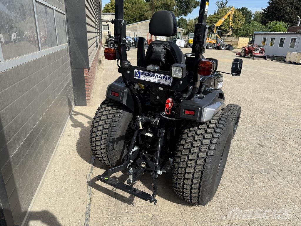 Solis 26 HST minitractor NIEUW BLACK EDITION hoge gazonb Traktory