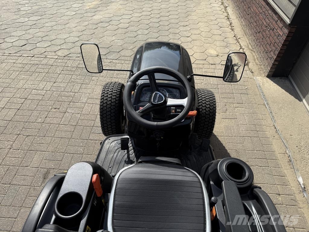 Solis 26 HST minitractor NIEUW BLACK EDITION hoge gazonb Traktory