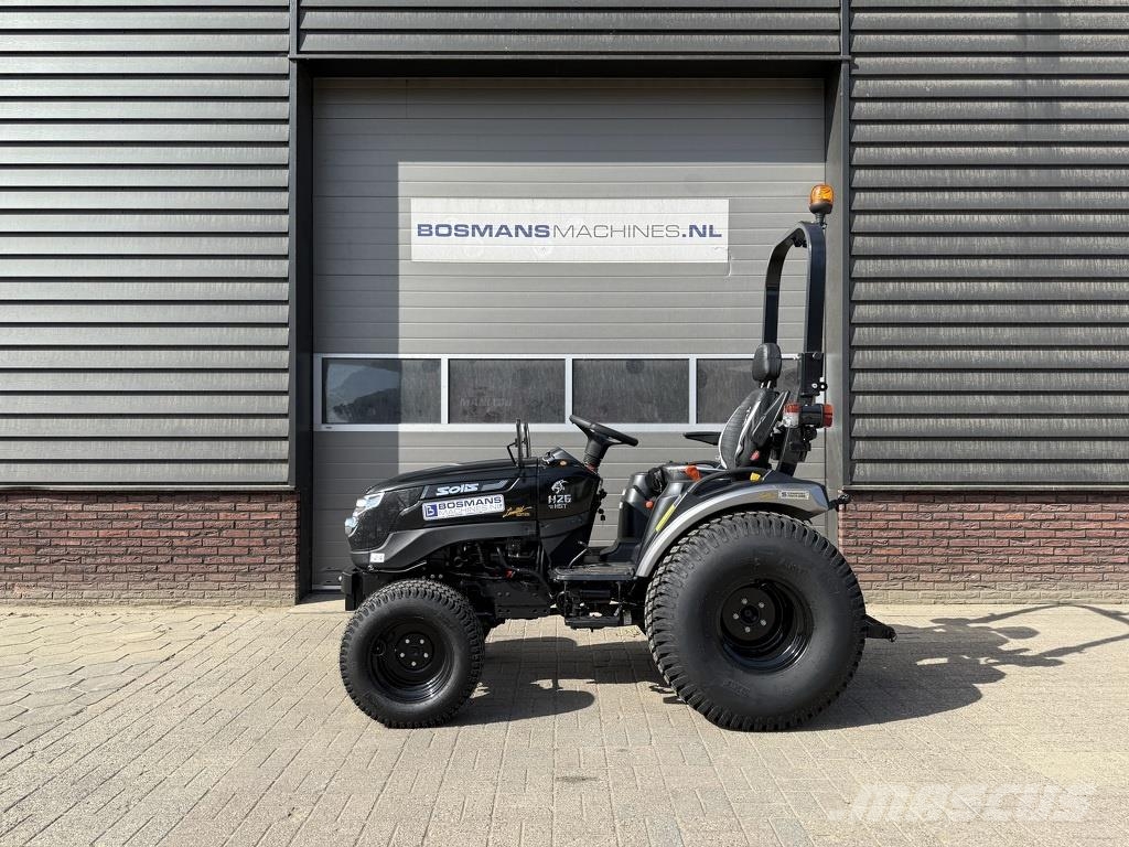 Solis 26 HST minitractor NIEUW BLACK EDITION hoge gazonb Traktory