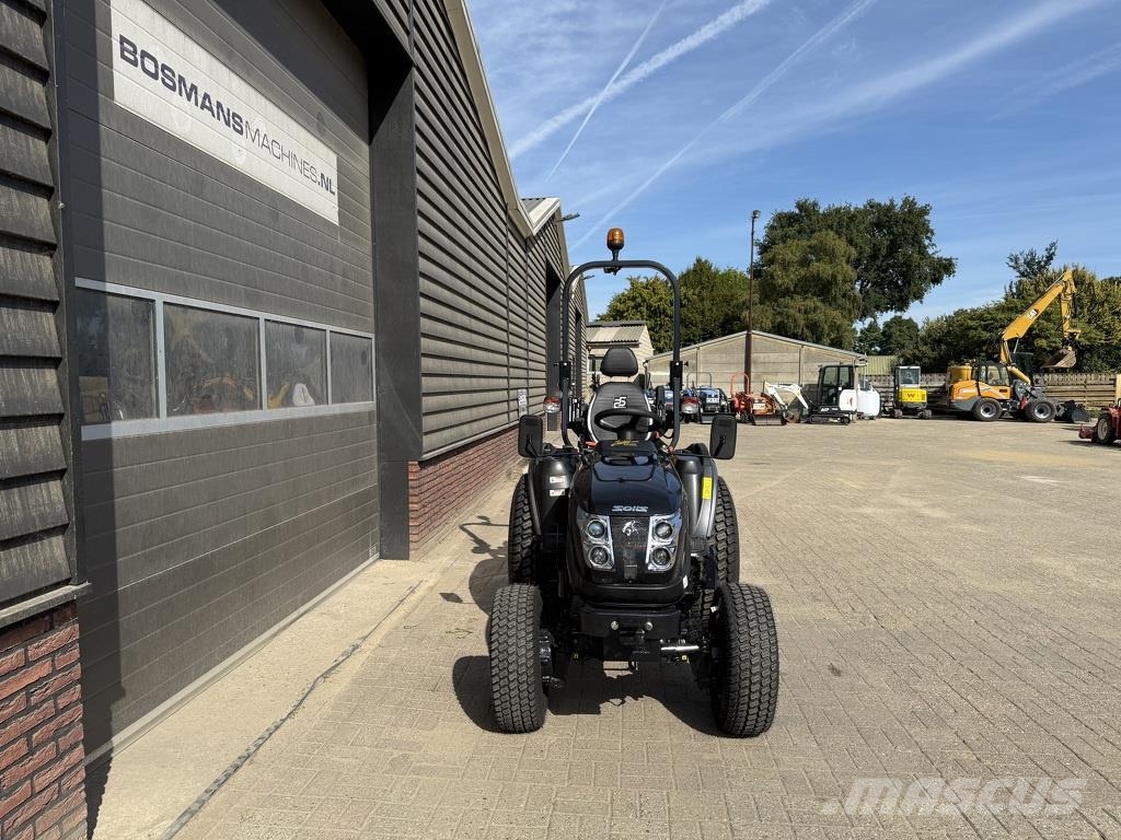 Solis 26 HST minitractor NIEUW BLACK EDITION hoge gazonb Traktory