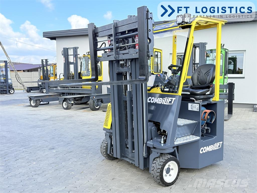 Combilift CB2500 | GAS | TRIPLEX 4900MM | FREE-LIFT | FORK-P Four-way truck