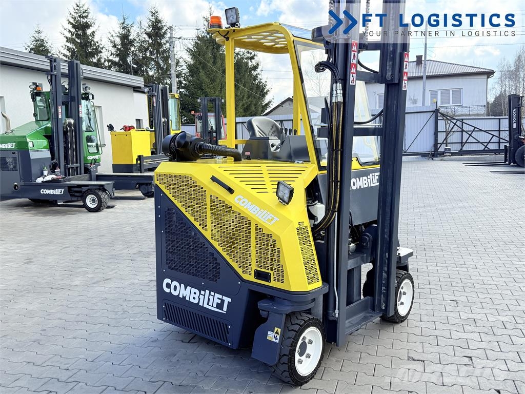 Combilift CB2500 | GAS | TRIPLEX 4900MM | FREE-LIFT | FORK-P Four-way truck
