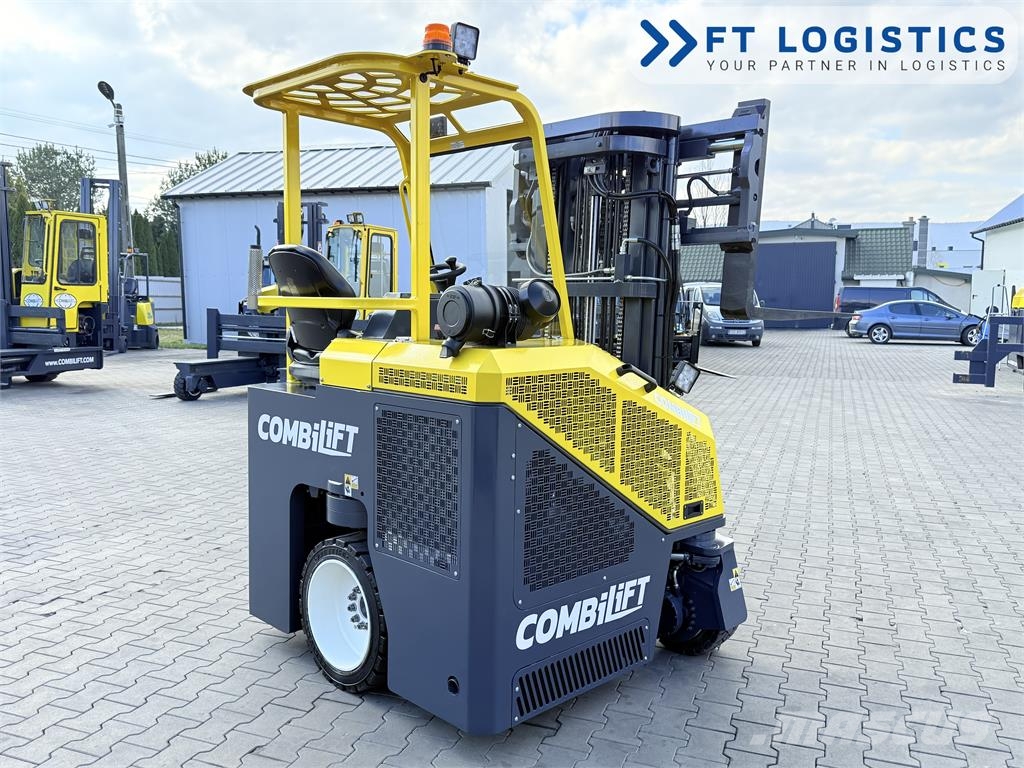 Combilift CB2500 | GAS | TRIPLEX 4900MM | FREE-LIFT | FORK-P Four-way truck