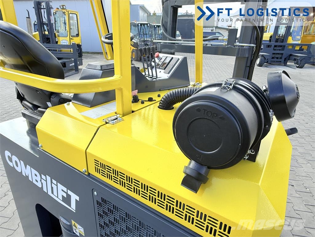 Combilift CB2500 | GAS | TRIPLEX 4900MM | FREE-LIFT | FORK-P Four-way truck